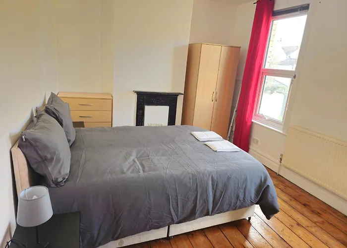 Delightful By Gloucester Road Privatunterkunft *